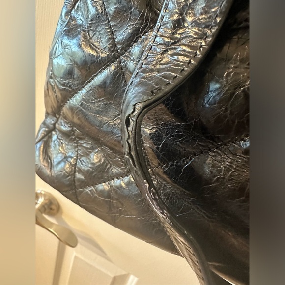 Authentic & Gorgeous CHANEL Portobello Tote Bag - The Ultimate in High Fashion - Picture 13 of 16